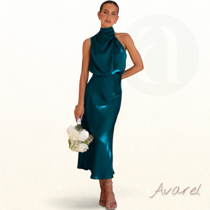 Elegantes Brautkleid aus Satin ärmellos mit Neckholder für einen besonderen Anlass