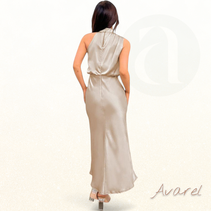 Elegantes Brautkleid aus Satin ärmellos mit Neckholder für einen besonderen Anlass