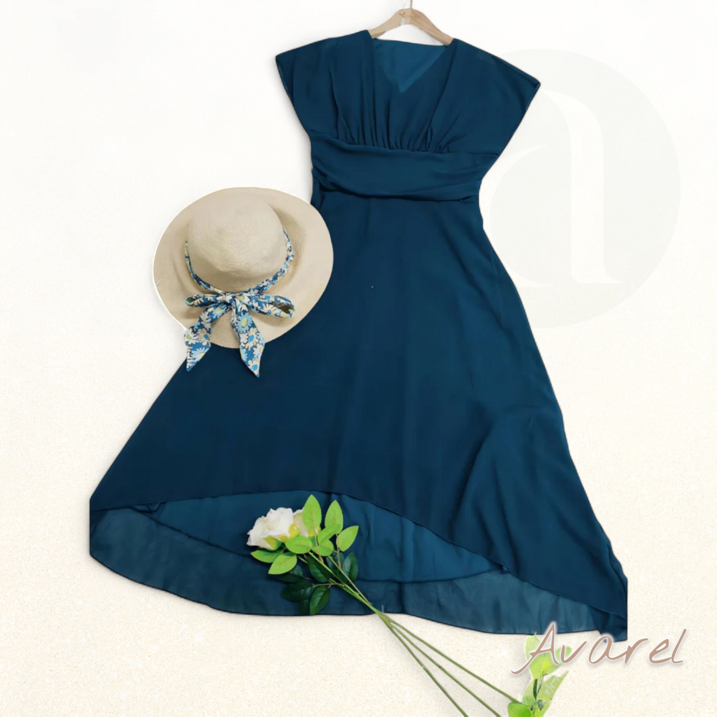 Elegantes Damenkleid mit V-Ausschnitt und Kurzarm - knielang bis midpoint Wade