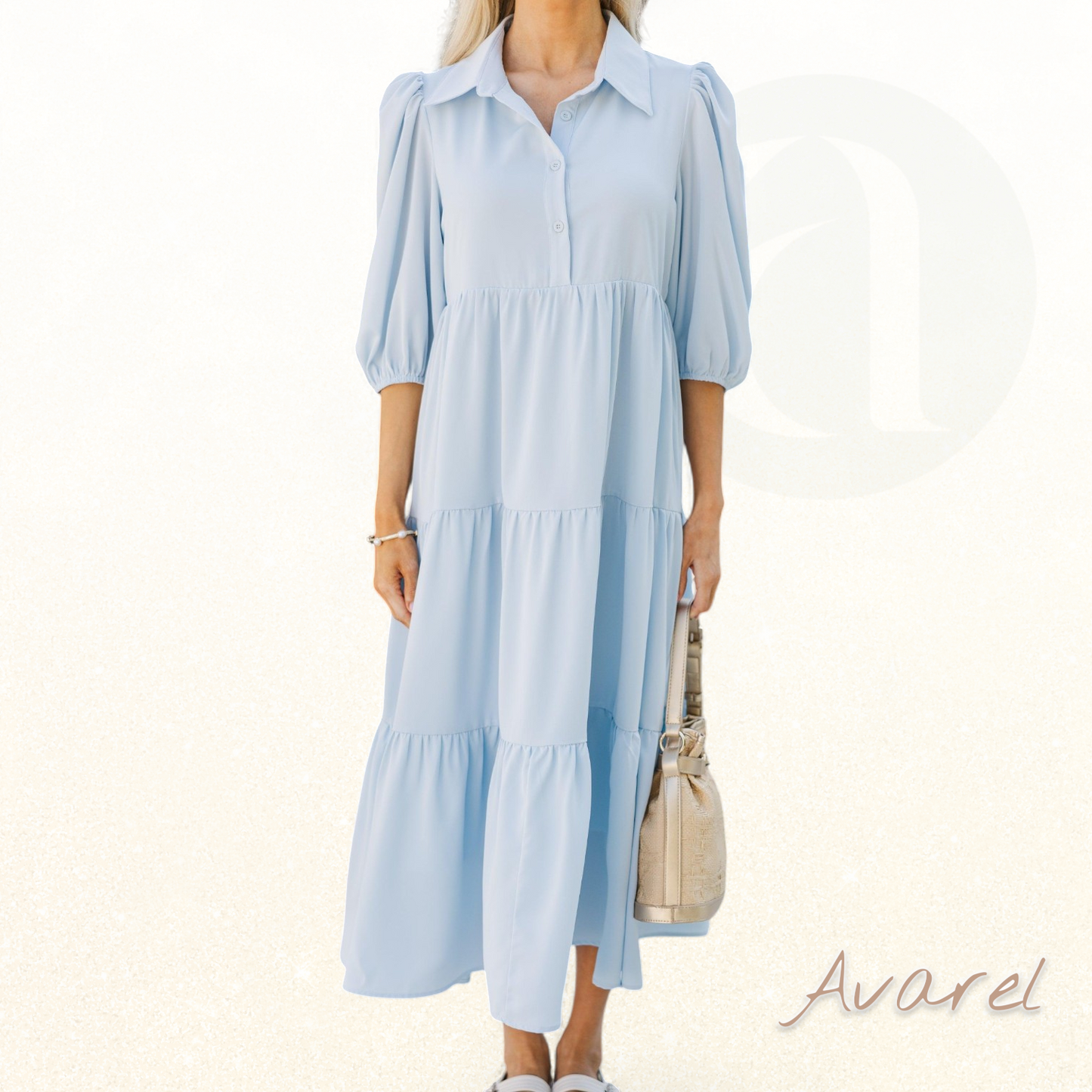 Elegantes blau gestreiftes Midikleid – Perfekt für besondere Anlässe