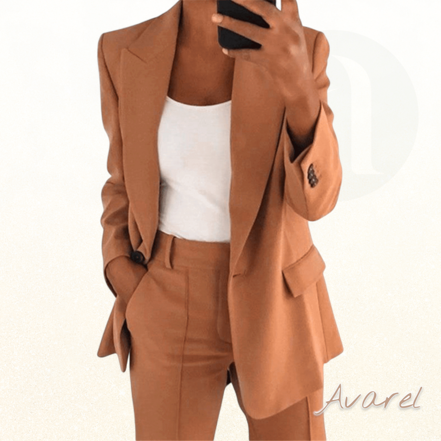 Chic und elegante Damenkostüm perfekt für jede Gelegenheit