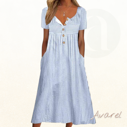 Leichtes Kleid mit Trägern und kurzen Ärmeln für maximalen Komfort