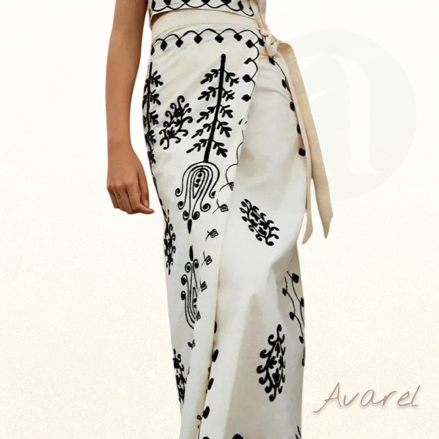 Luxuriöses und erfrischendes Sommer-Set mit einzigartigen Druckstickereien und eigenständigem Design