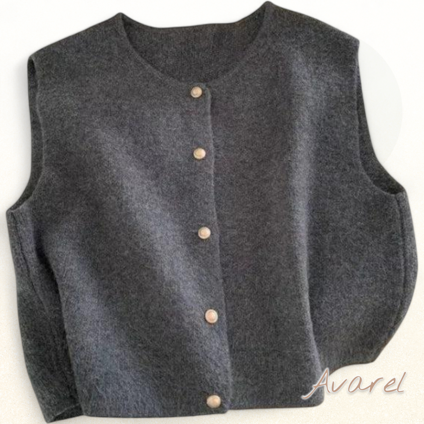 Ärmelloses Chüeli aus leigem und eleganter Federmaterial für Frau - Die perfekte Wahl für's Frühling