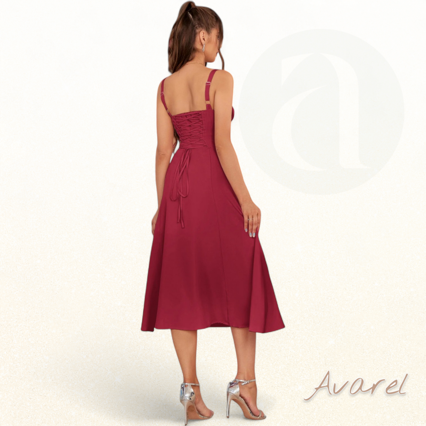 Schickes Bustier-Kleid mit Spitze an den Seiten und verstellbaren Trägern – Das perfekte Outfit für besondere Anlässe