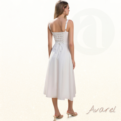 Schickes Bustier-Kleid mit Spitze an den Seiten und verstellbaren Trägern – Das perfekte Outfit für besondere Anlässe