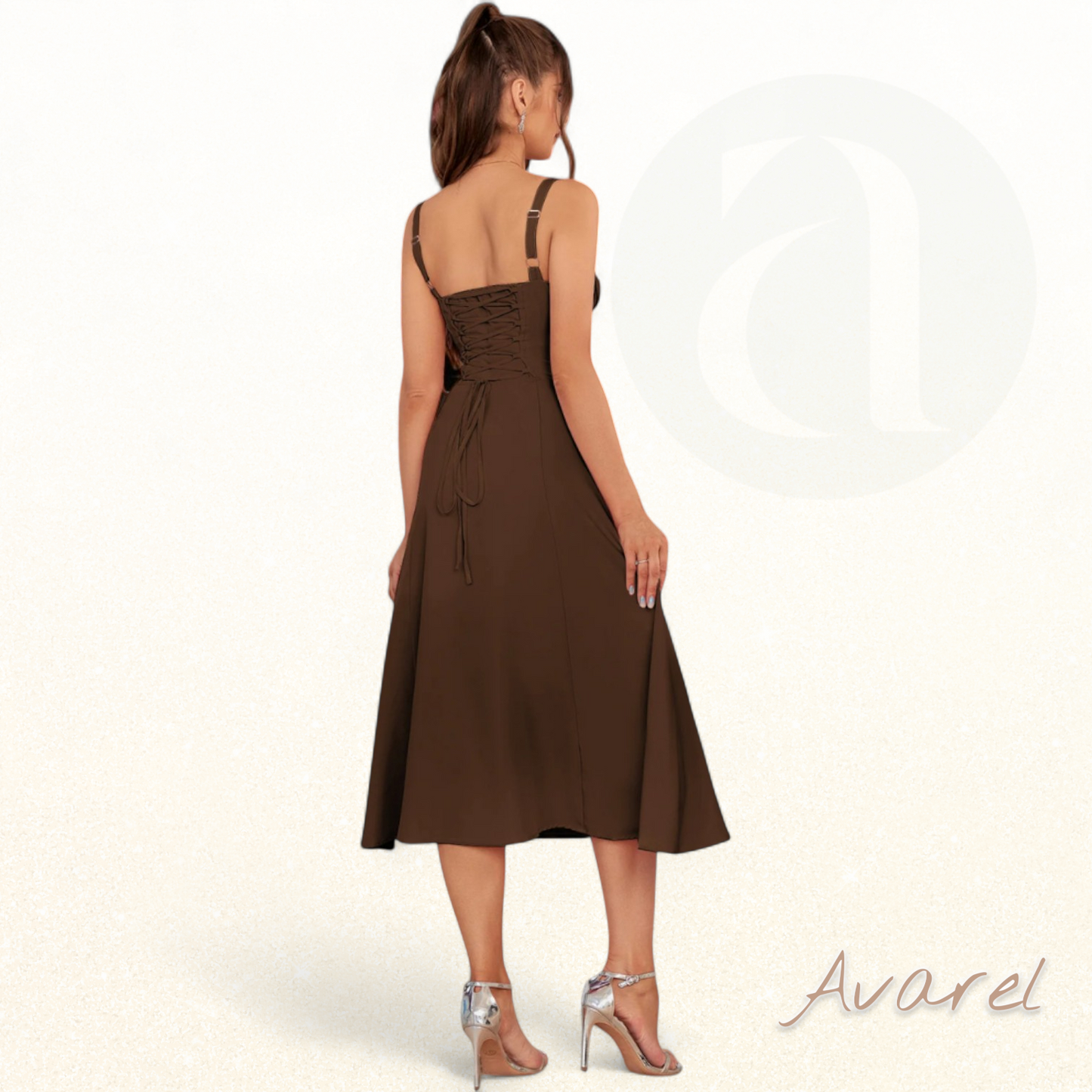 Schickes Bustier-Kleid mit Spitze an den Seiten und verstellbaren Trägern – Das perfekte Outfit für besondere Anlässe