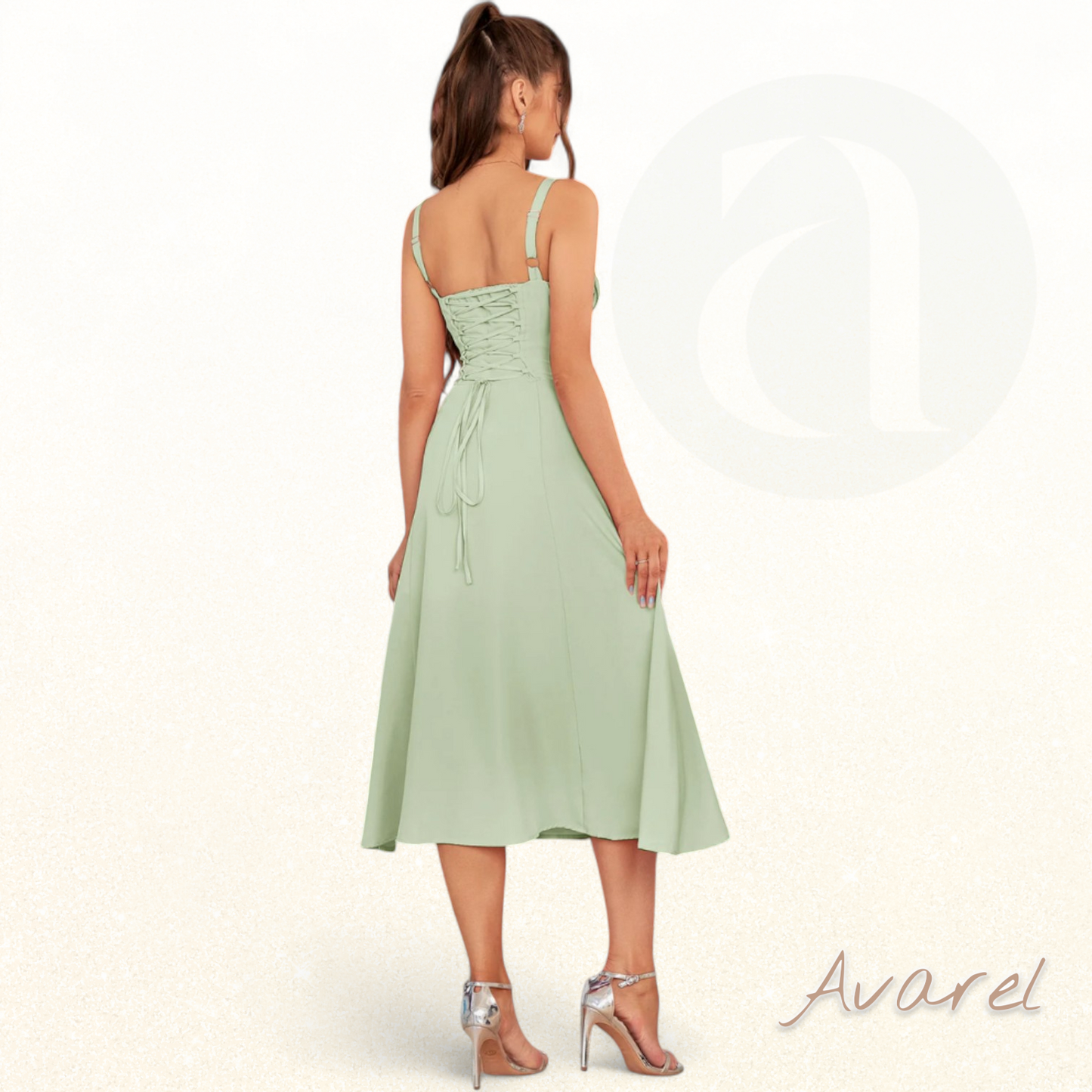 Schickes Bustier-Kleid mit Spitze an den Seiten und verstellbaren Trägern – Das perfekte Outfit für besondere Anlässe