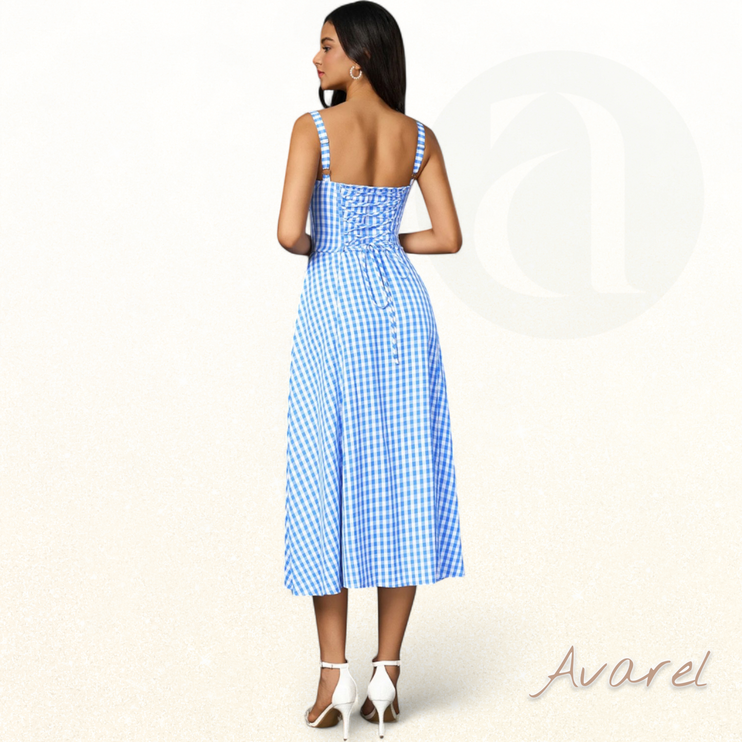 Schickes Bustier-Kleid mit Spitze an den Seiten und verstellbaren Trägern – Das perfekte Outfit für besondere Anlässe