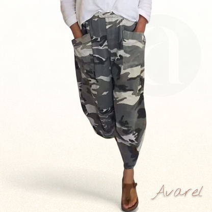 bequem Hose mit trendy Camouflage-Print und praktisch Tasche