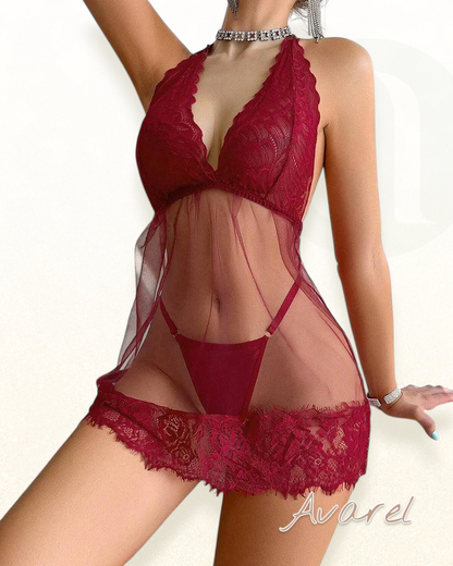 Eleganti Bluemen Spitze Halterneck Babydoll mit verführerischem String, perfekt für feminine Nächte