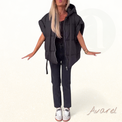 Warni gfütterti Kapuzenjacke im eifarbeigem Design mit Reißverschluss und churze Ärmel