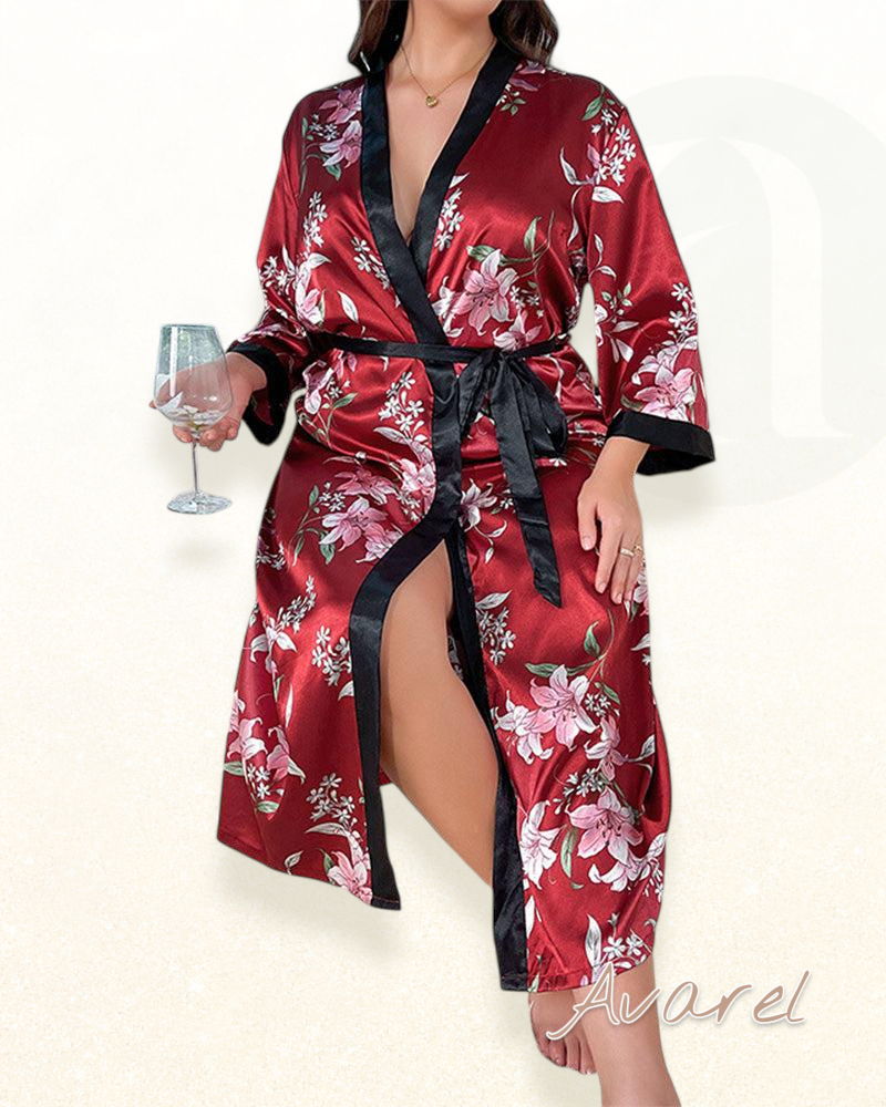 Verführerisch bedruckts Seideimitat-Pyjama-Kleid für stilvolle Nächte