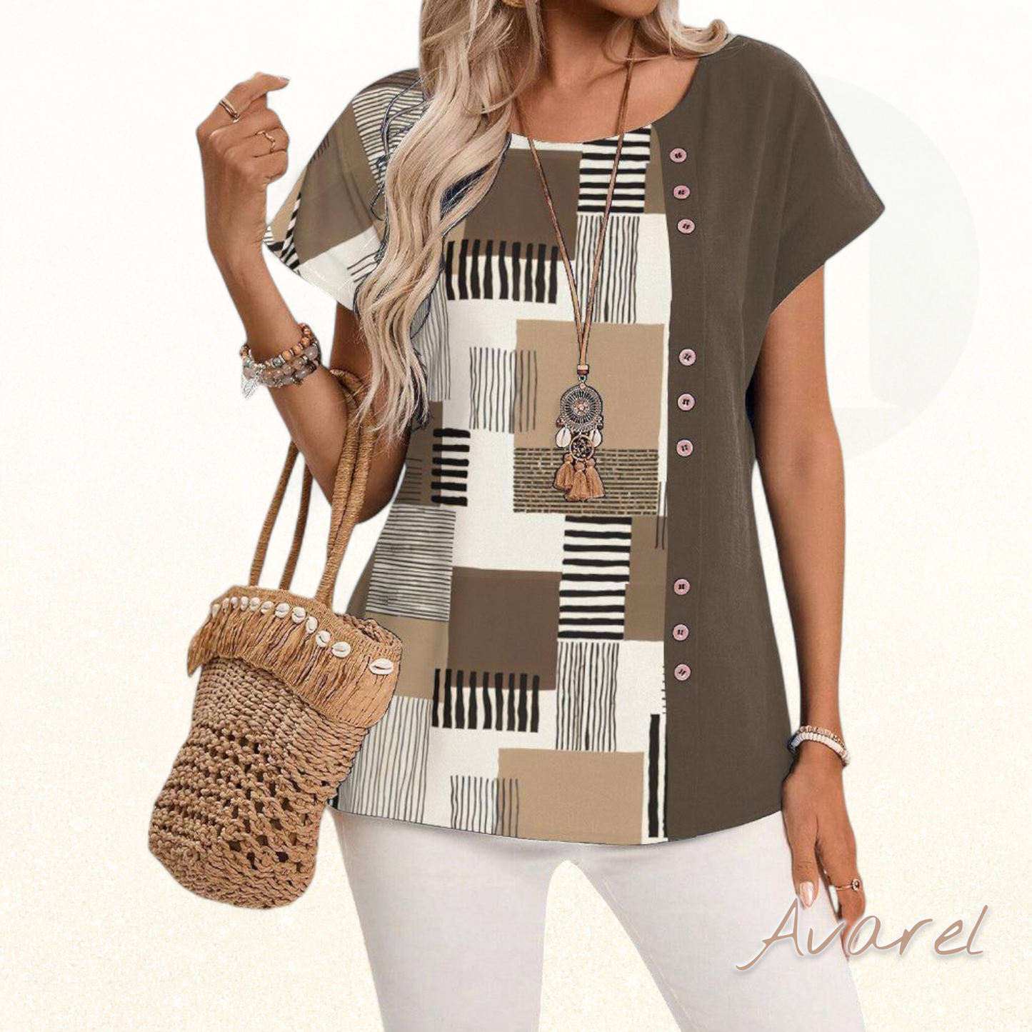 Stilvolls gestreifts T-Shirt mit aktuellem geometrischem Druck