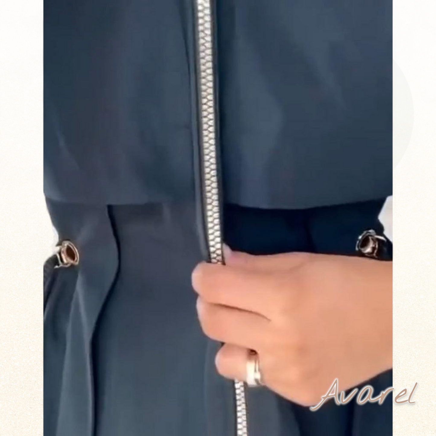 Stilvolle Trenchcoat mit Kapuze – Vielseitigi Jacke für jede Anlas