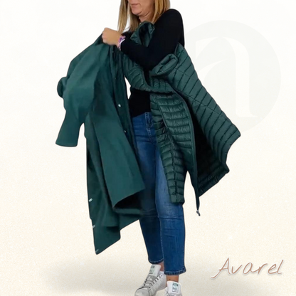 Stilvoller eifarbiger Mantel mit abnehmbarer Kapuze, Reißverschluss und Knopfverschlüsse